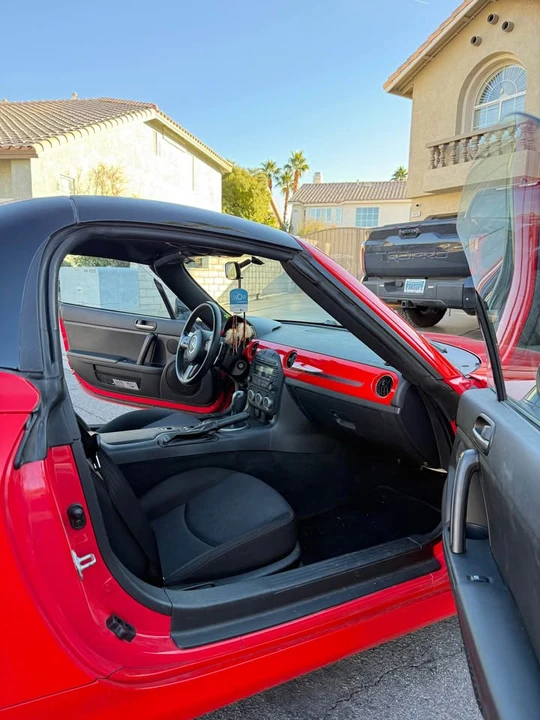 2015 Mazda NC MX-5 Miata - Image 8 of 9