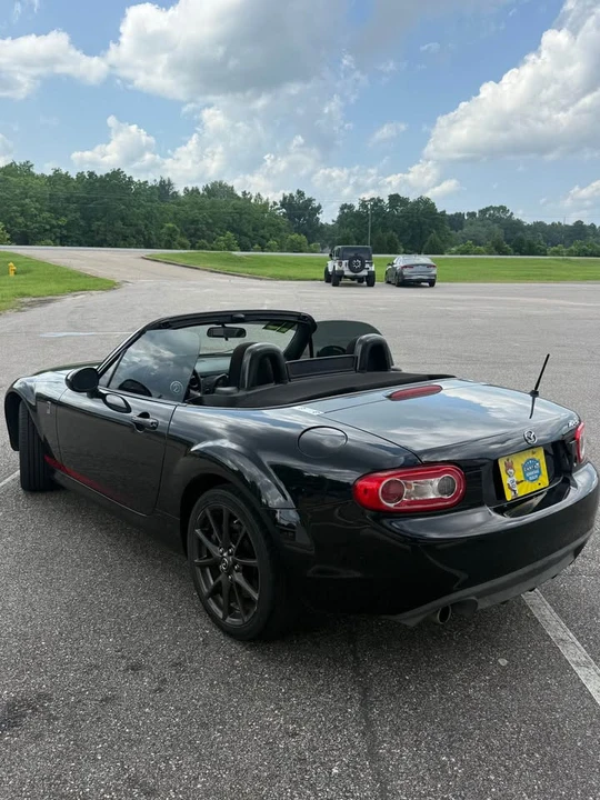 2015 Mazda NC MX-5 Miata - Image 4 of 8