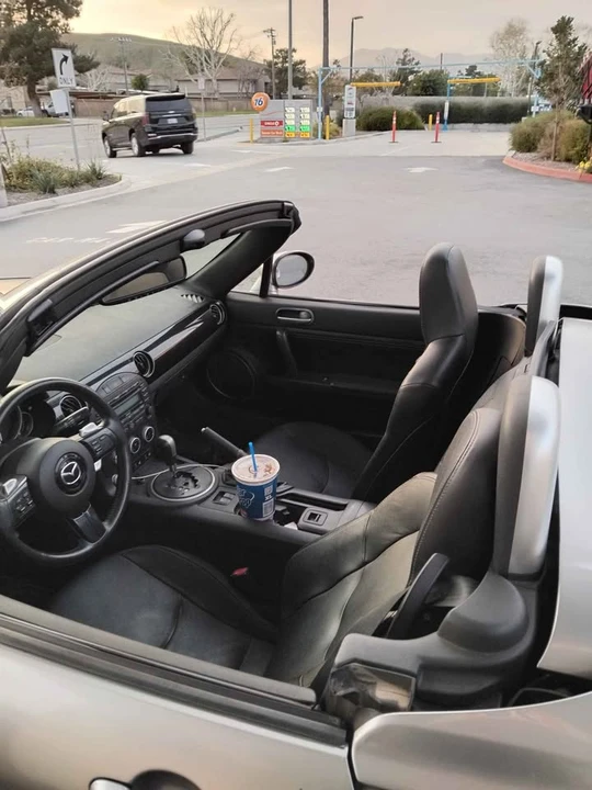 2015 Mazda NC MX-5 Miata - Image 4 of 9