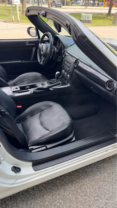 2015 Mazda NC MX-5 Miata - Image 16 of 20