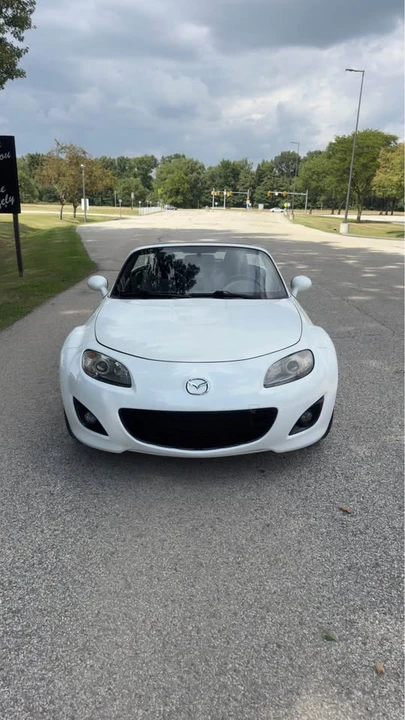 2015 Mazda NC MX-5 Miata - Image 2 of 20