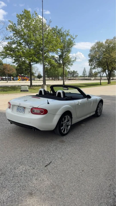 2015 Mazda NC MX-5 Miata - Image 5 of 20