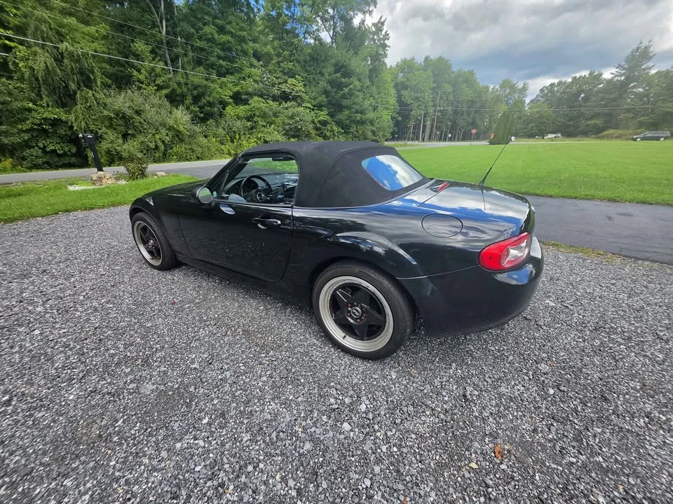 2015 Mazda NC MX-5 Miata - Image 2 of 20