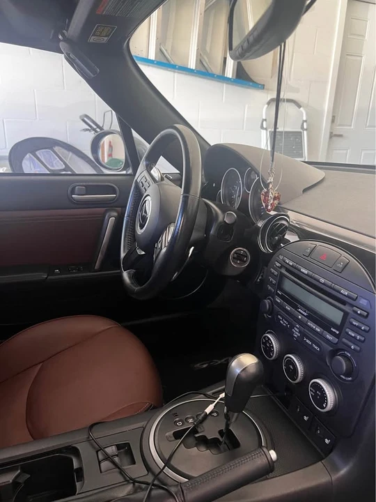 2015 Mazda NC MX-5 Miata - Image 8 of 12