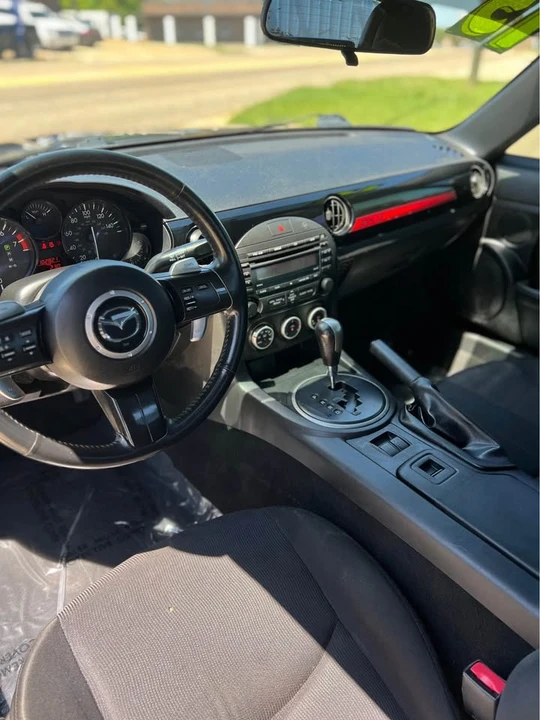 2015 Mazda NC MX-5 Miata - Image 10 of 17