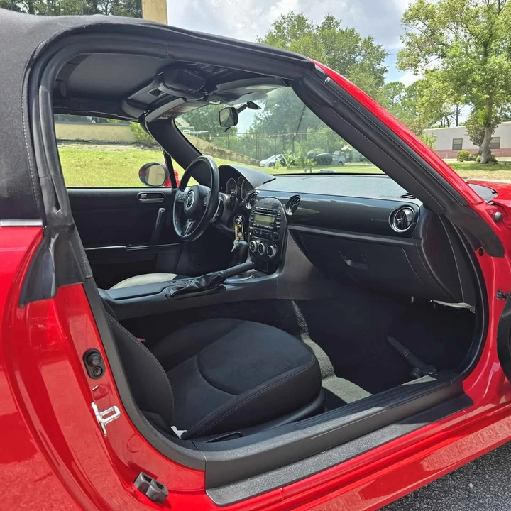2015 Mazda NC MX-5 Miata - Image 8 of 19