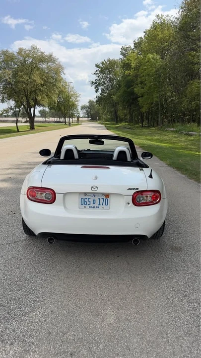 2015 Mazda NC MX-5 Miata - Image 5 of 17