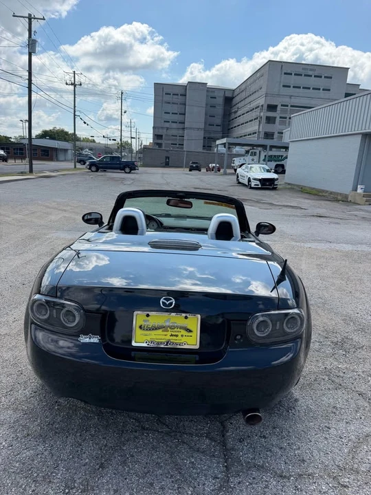 2015 Mazda NC MX-5 Miata - Image 5 of 8