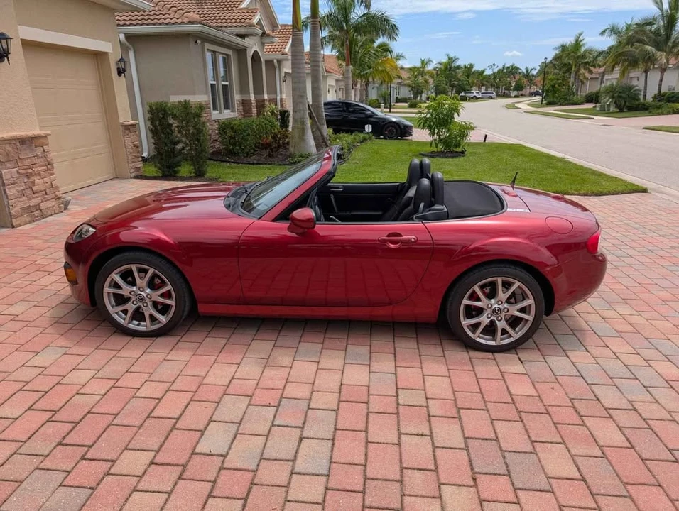 2015 Mazda NC MX-5 Miata - Image 2 of 11