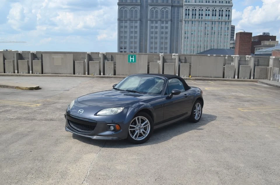 2015 Mazda NC MX-5 Miata - Image 2 of 20