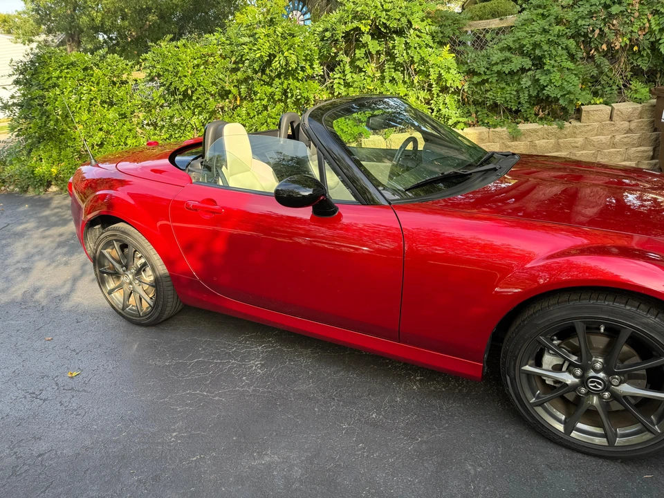 2015 Mazda NC MX-5 Miata - Image 28 of 31