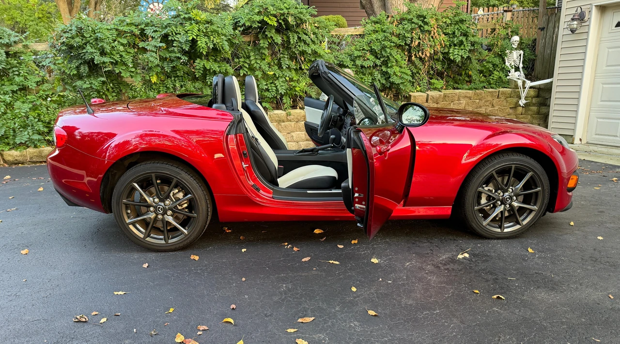 2015 Mazda NC MX-5 Miata - Image 14 of 31