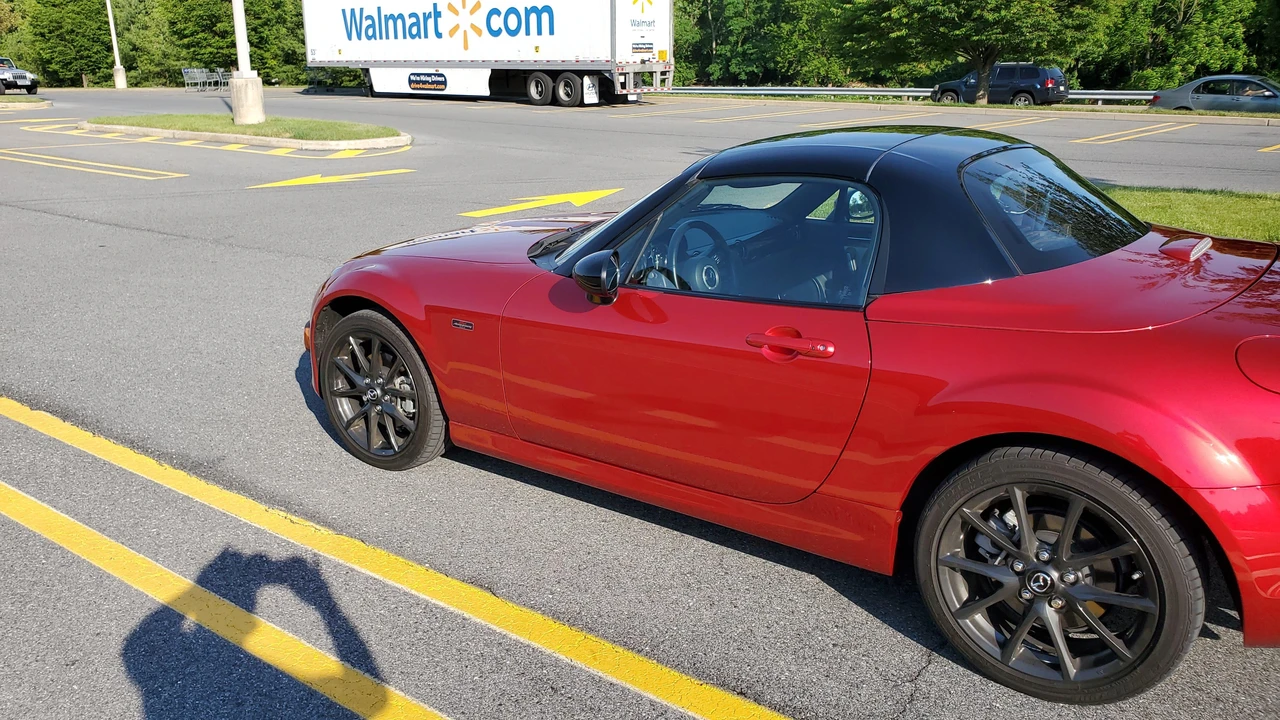 2015 Mazda NC MX-5 Miata - Image 28 of 31