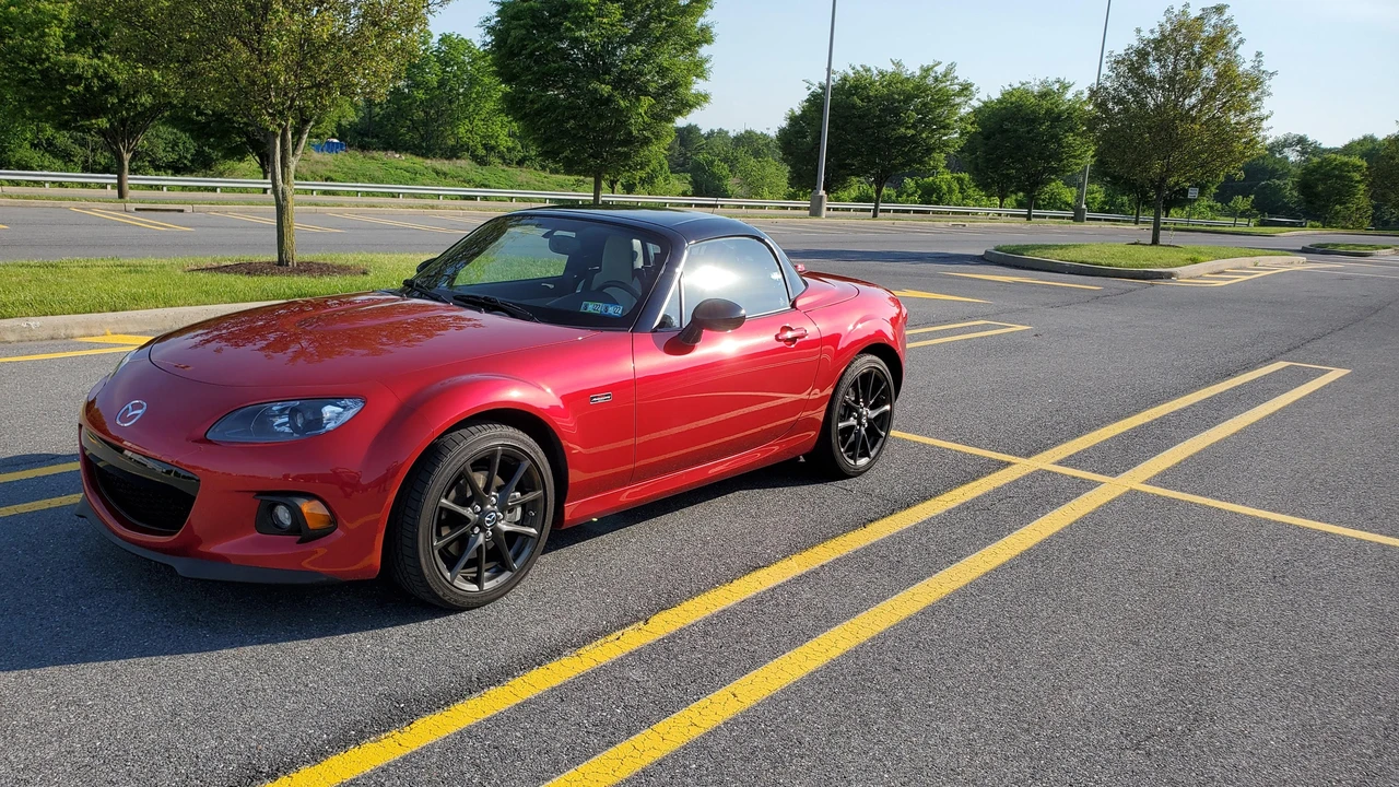 2015 Mazda NC MX-5 Miata - Image 22 of 31