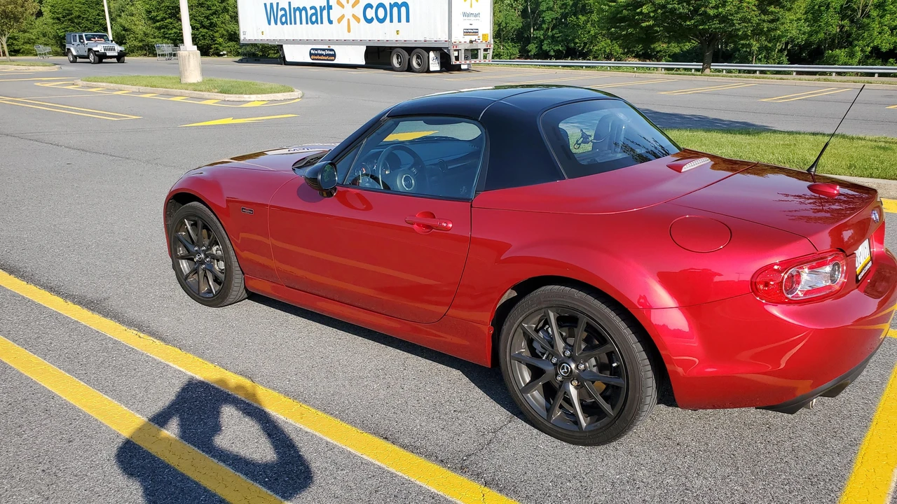 2015 Mazda NC MX-5 Miata - Image 30 of 31