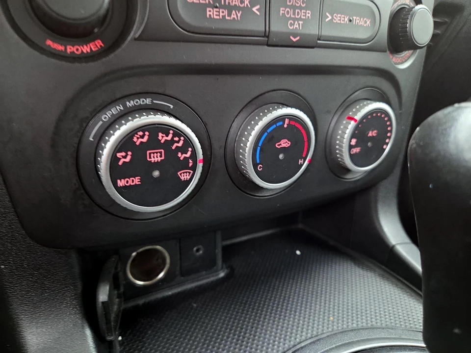 2015 Mazda NC MX-5 Miata - Image 16 of 23