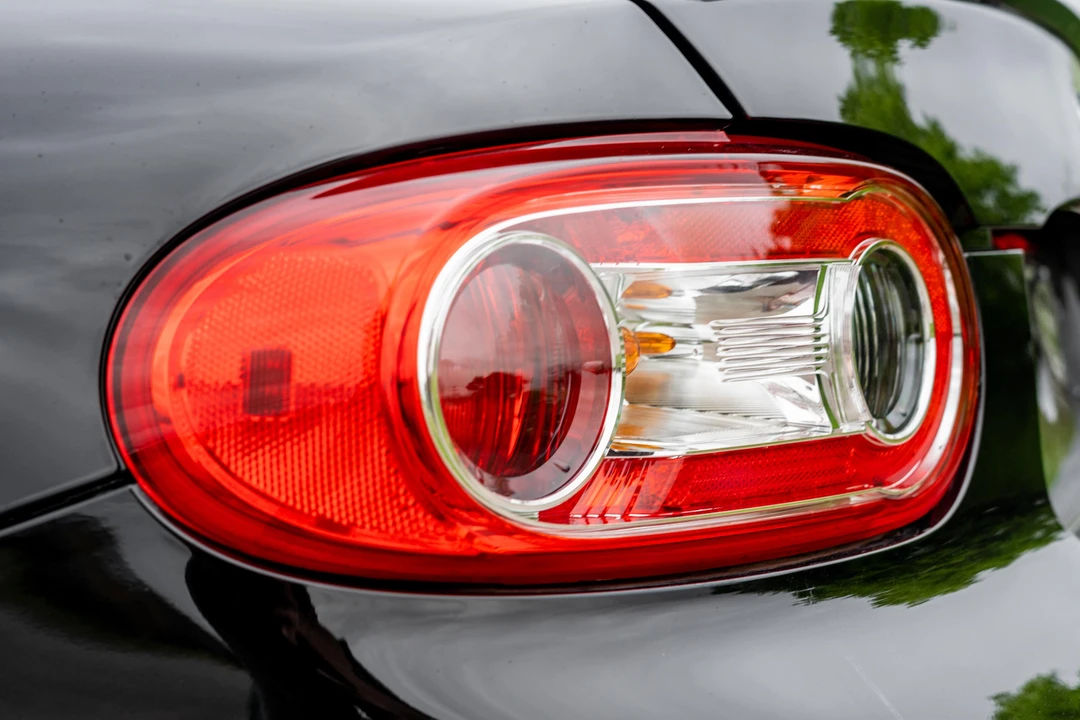 2015 Mazda NC MX-5 Miata - Image 22 of 31