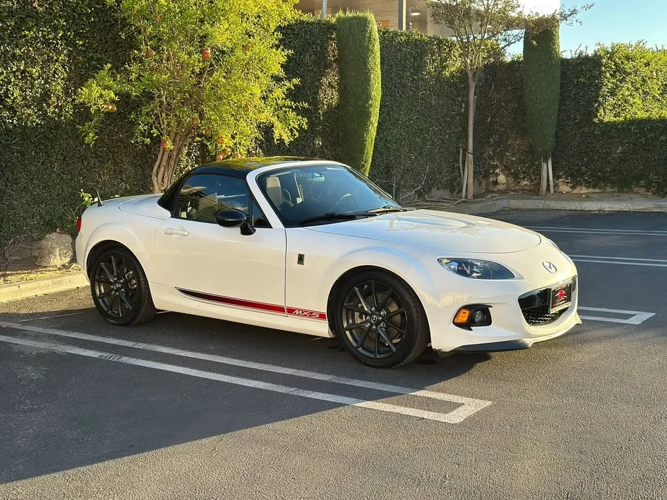 2015 Mazda NC MX-5 Miata - Image 2 of 20