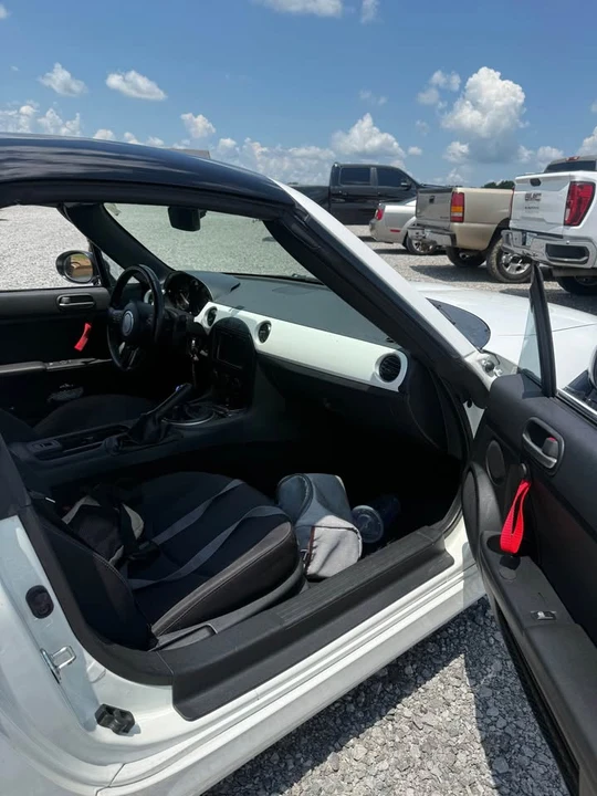 2015 Mazda NC MX-5 Miata - Image 8 of 14