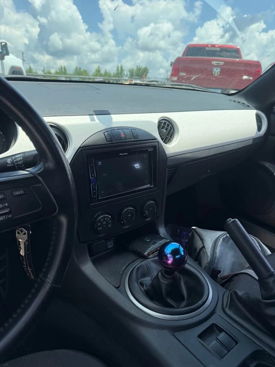 2015 Mazda NC MX-5 Miata - Image 10 of 14