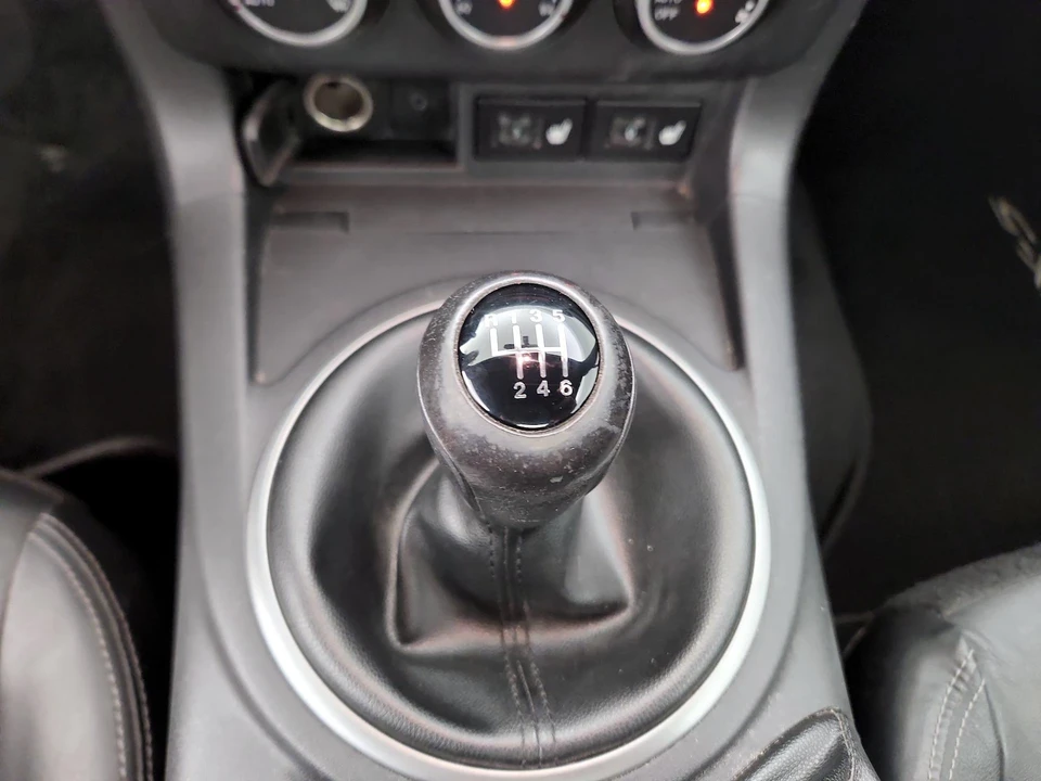 2015 Mazda NC MX-5 Miata - Image 17 of 23