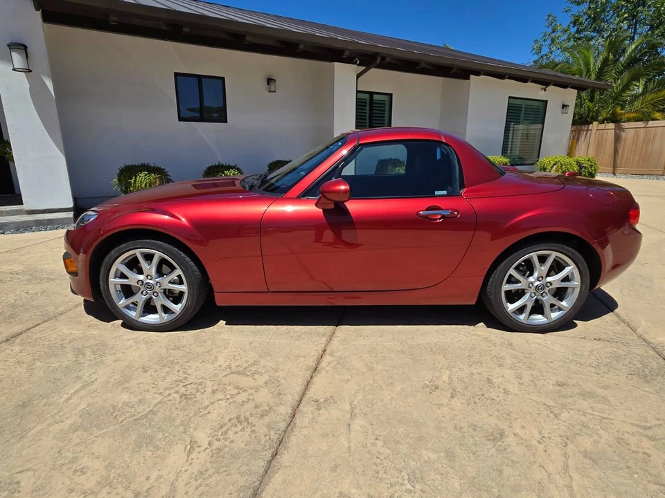 2015 Mazda NC MX-5 Miata - Image 2 of 18