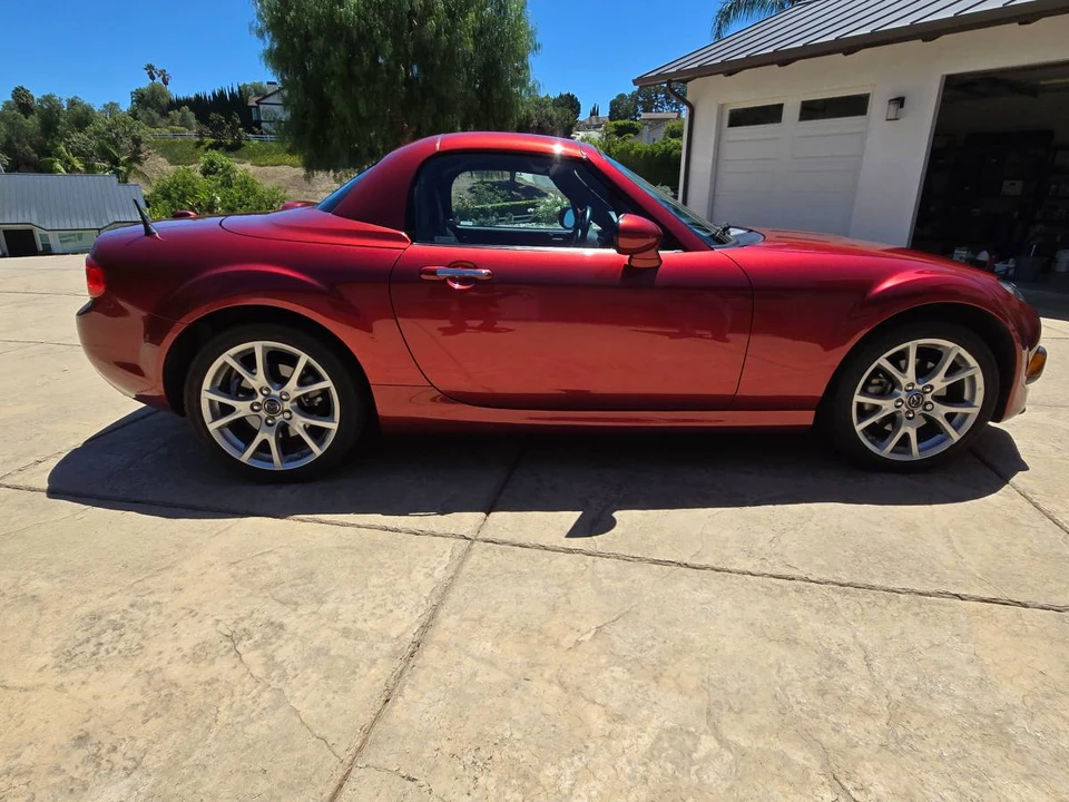 2015 Mazda NC MX-5 Miata - Image 9 of 18