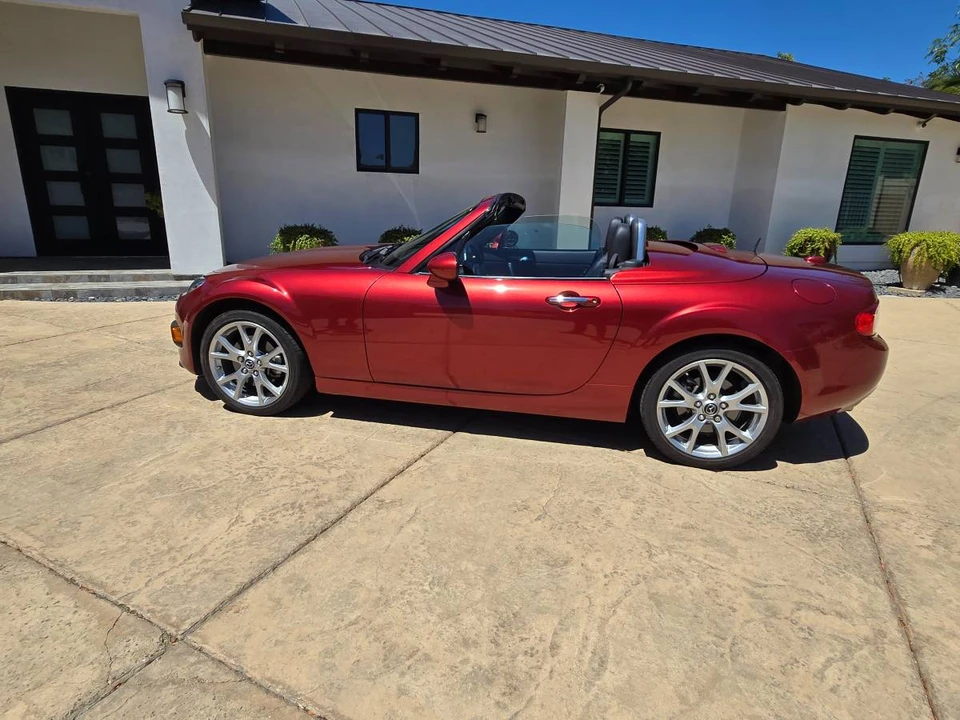2015 Mazda NC MX-5 Miata - Image 16 of 18