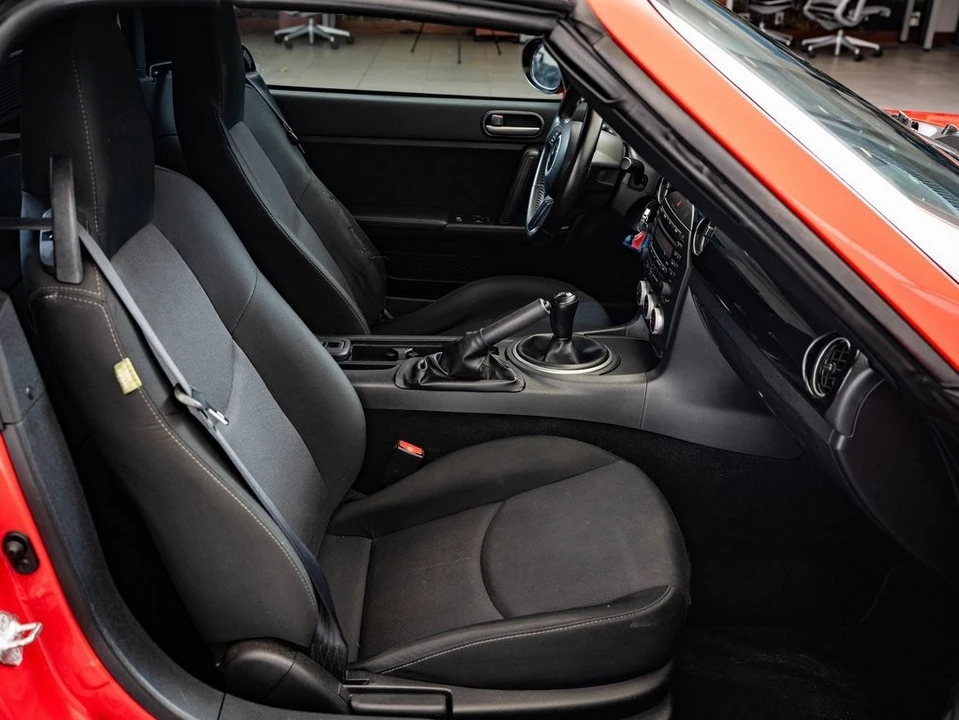 2015 Mazda NC MX-5 Miata - Image 21 of 21