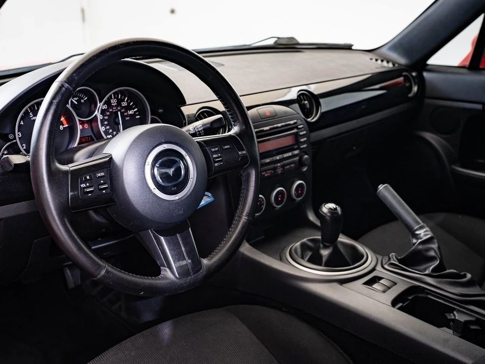 2015 Mazda NC MX-5 Miata - Image 5 of 21