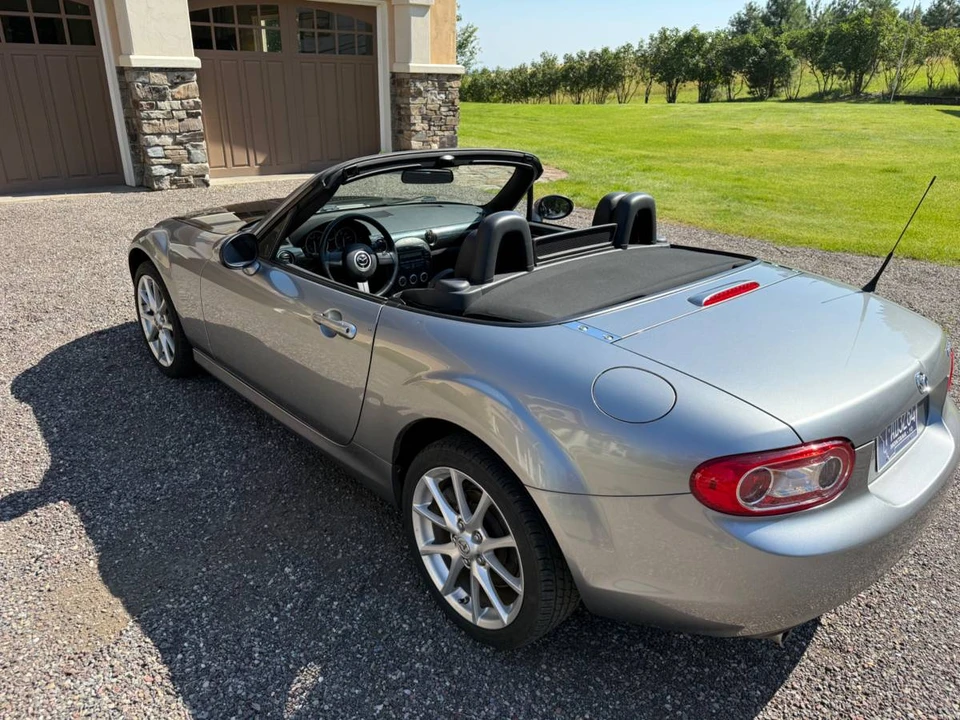 2015 Mazda NC MX-5 Miata - Image 3 of 7