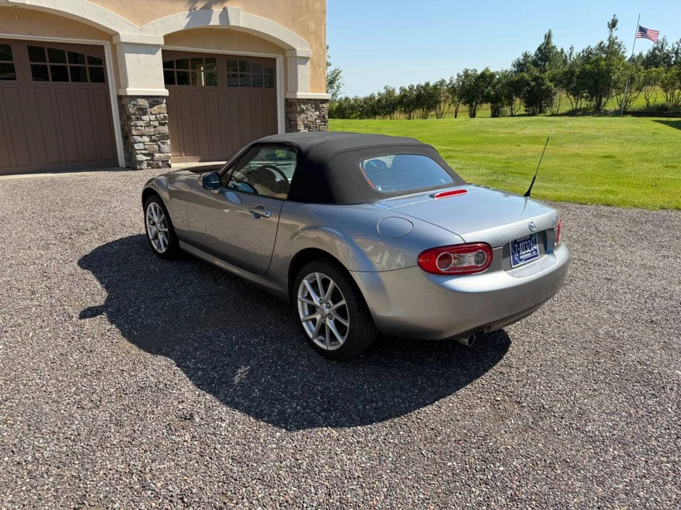 2015 Mazda NC MX-5 Miata - Image 4 of 7