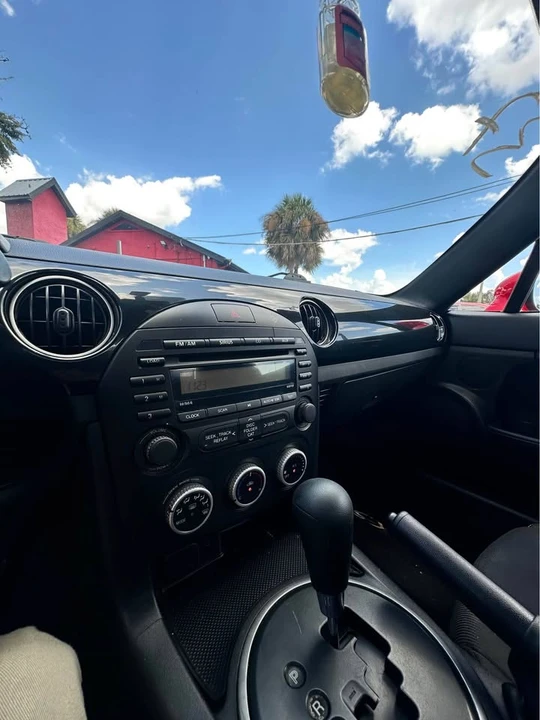 2015 Mazda NC MX-5 Miata - Image 6 of 7