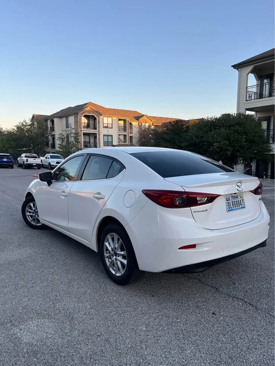 2015 Mazda Mazda 3 3rd Gen - Image 4 of 8
