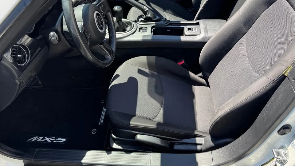 2015 Mazda NC MX-5 Miata - Image 10 of 20