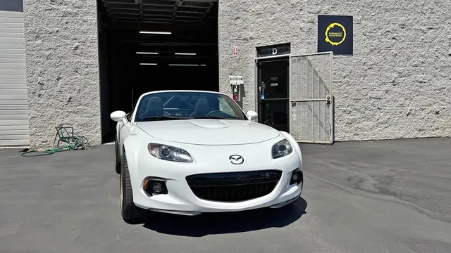2015 Mazda MX-5 Miata Sport