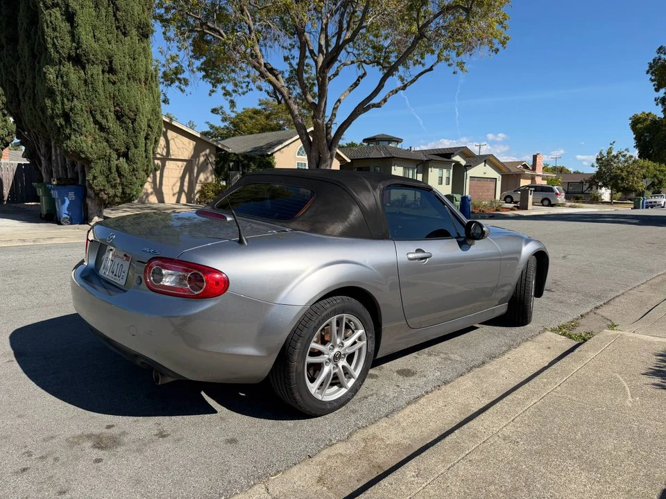 2015 Mazda NC MX-5 Miata - Image 7 of 11