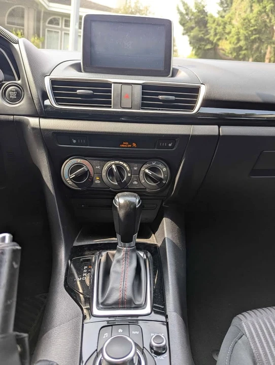 2015 Mazda Mazda 3 3rd Gen - Image 7 of 10
