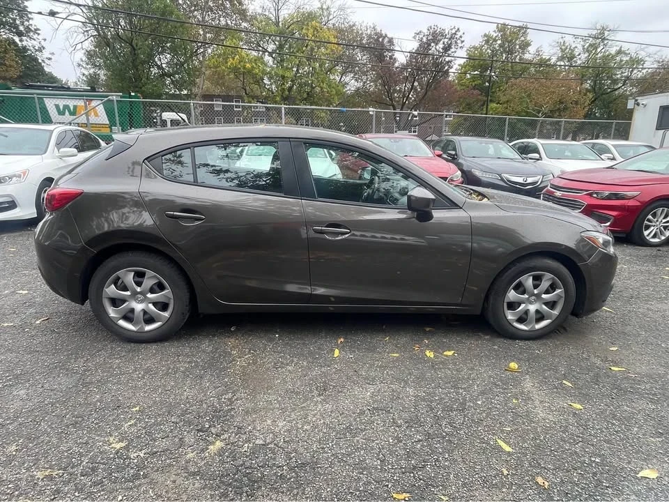 2015 Mazda Mazda 3 3rd Gen - Image 4 of 12