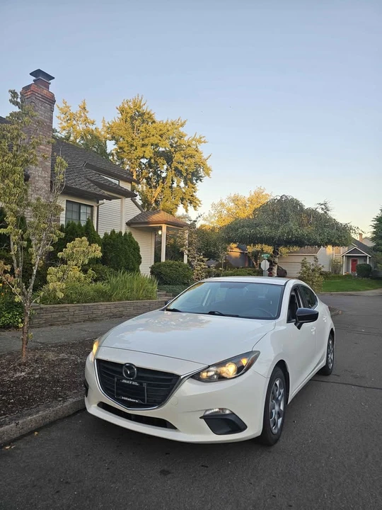 2015 Mazda Mazda 3 3rd Gen - Image 4 of 16