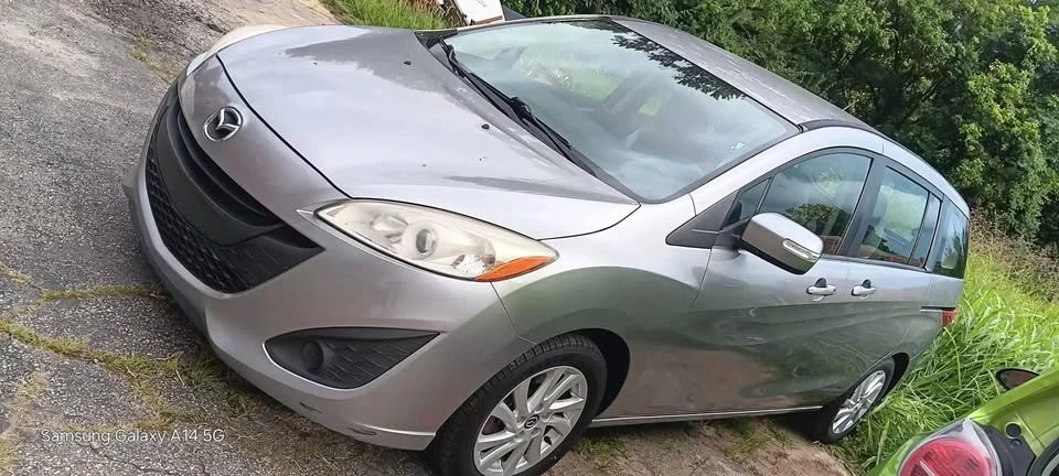 2015 Mazda Mazda 5 - Image 4 of 10