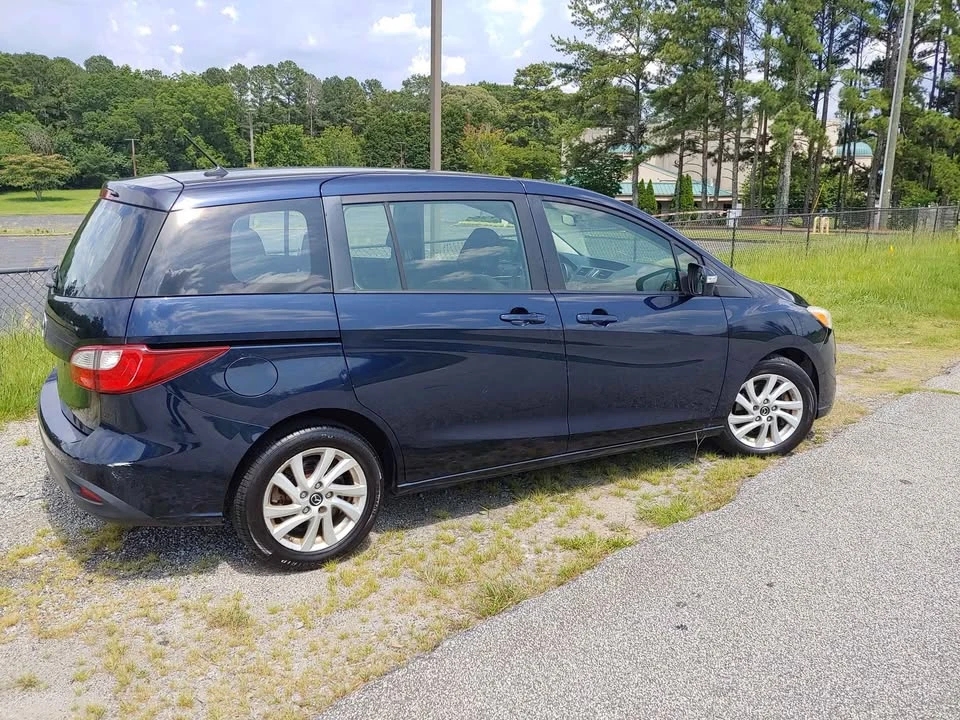2015 Mazda Mazda 5 - Image 4 of 12