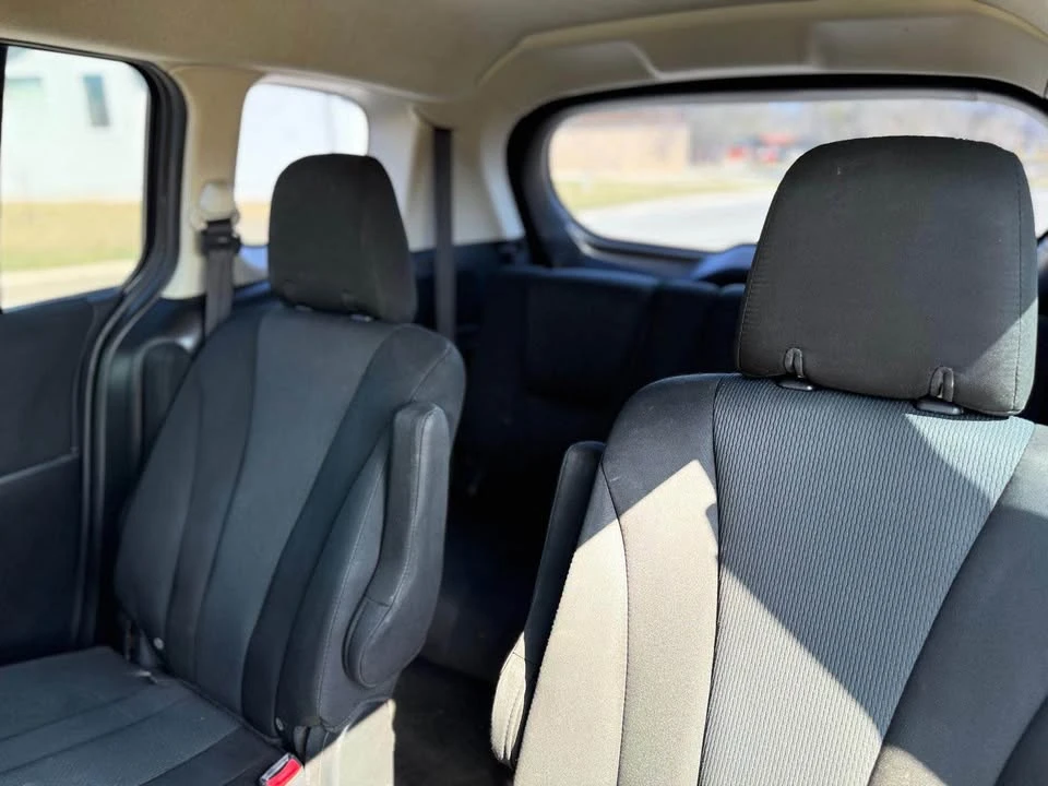 2015 Mazda Mazda 5 - Image 4 of 12