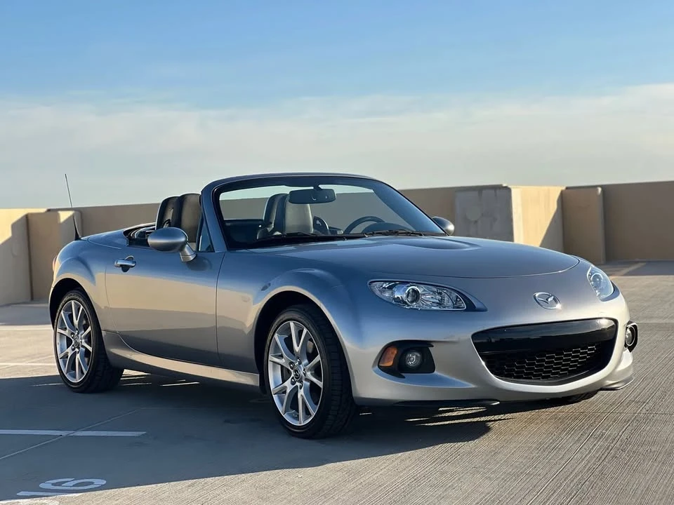 2015 Mazda NC MX-5 Miata - Image 3 of 17