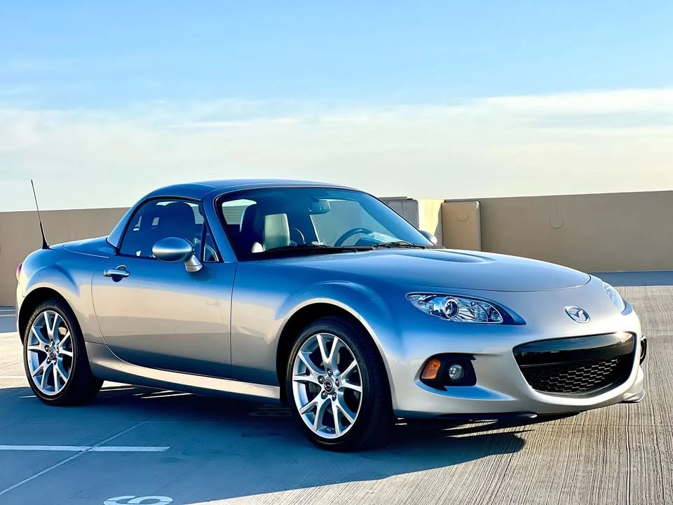 2015 Mazda NC MX-5 Miata - Image 5 of 17
