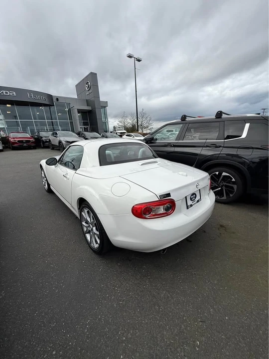 2015 Mazda NC MX-5 Miata - Image 4 of 4