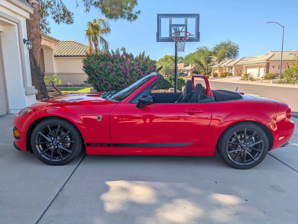 2015 Mazda NC MX-5 Miata - Image 12 of 17