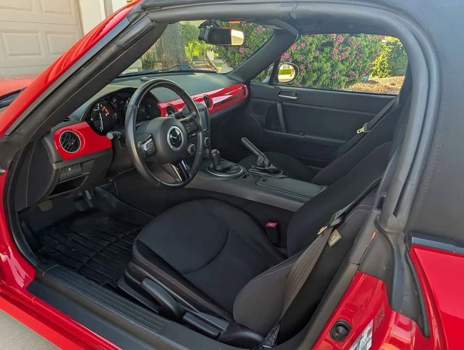 2015 Mazda NC MX-5 Miata - Image 5 of 17
