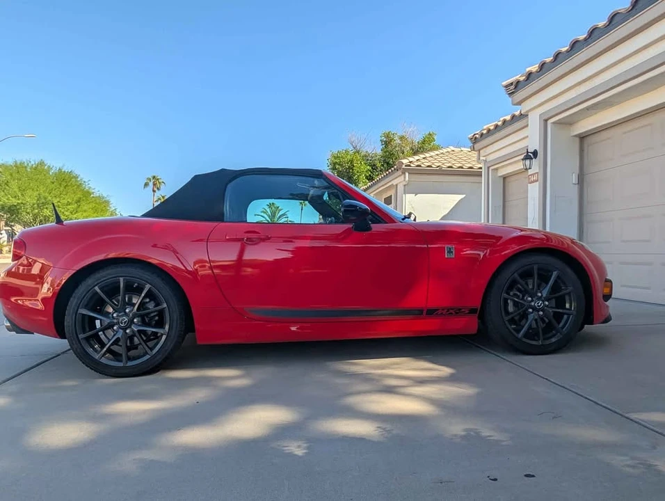 2015 Mazda NC MX-5 Miata - Image 4 of 17