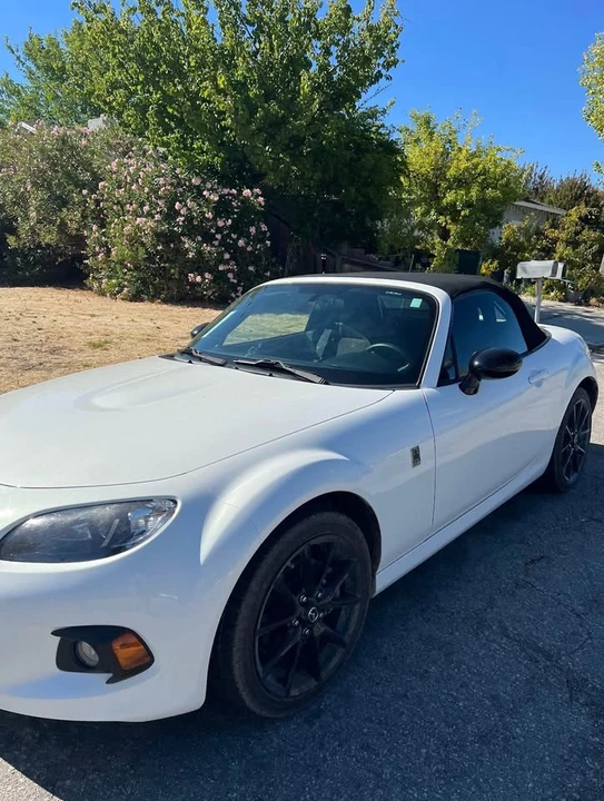 2015 Mazda NC MX-5 Miata - Image 5 of 8